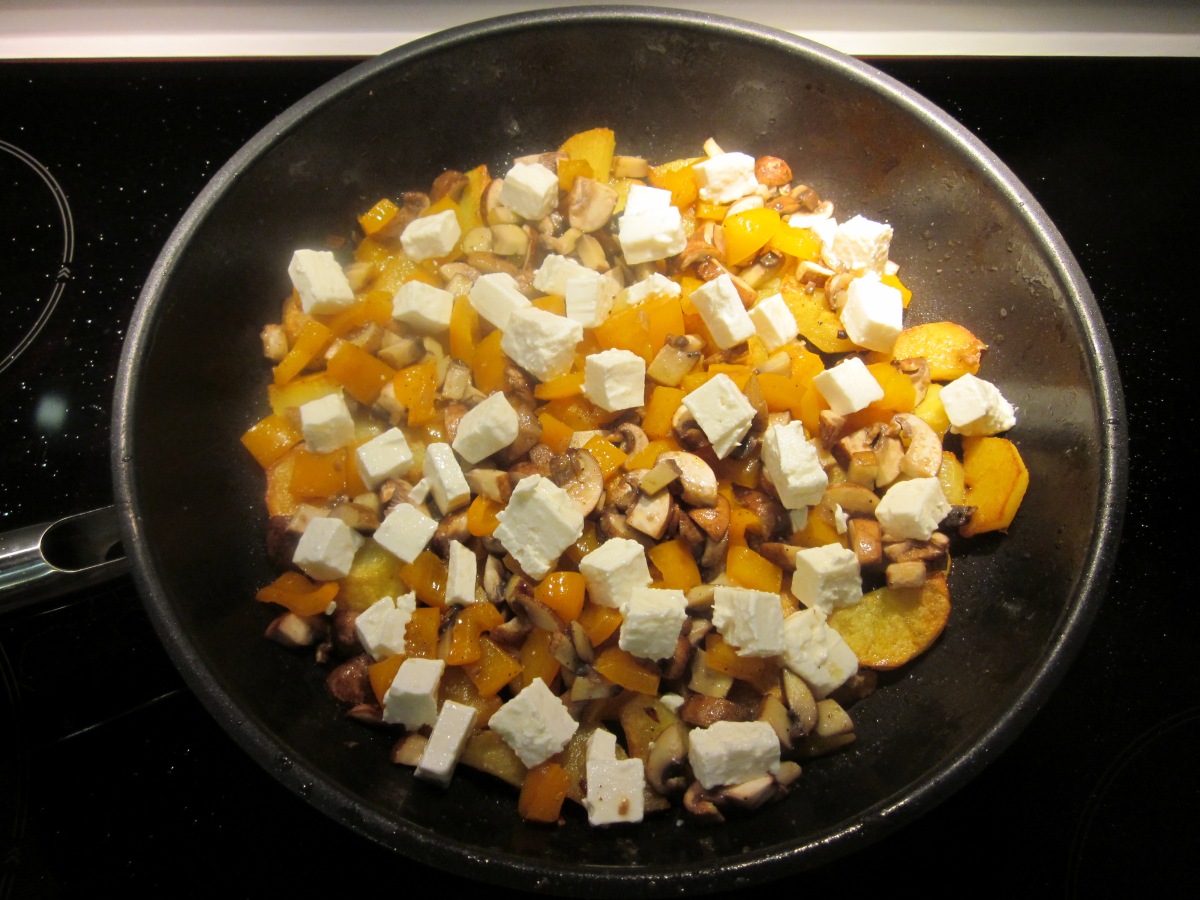 Kartoffelpfanne mit Pilzen und Paprika | leichtleckerkochen